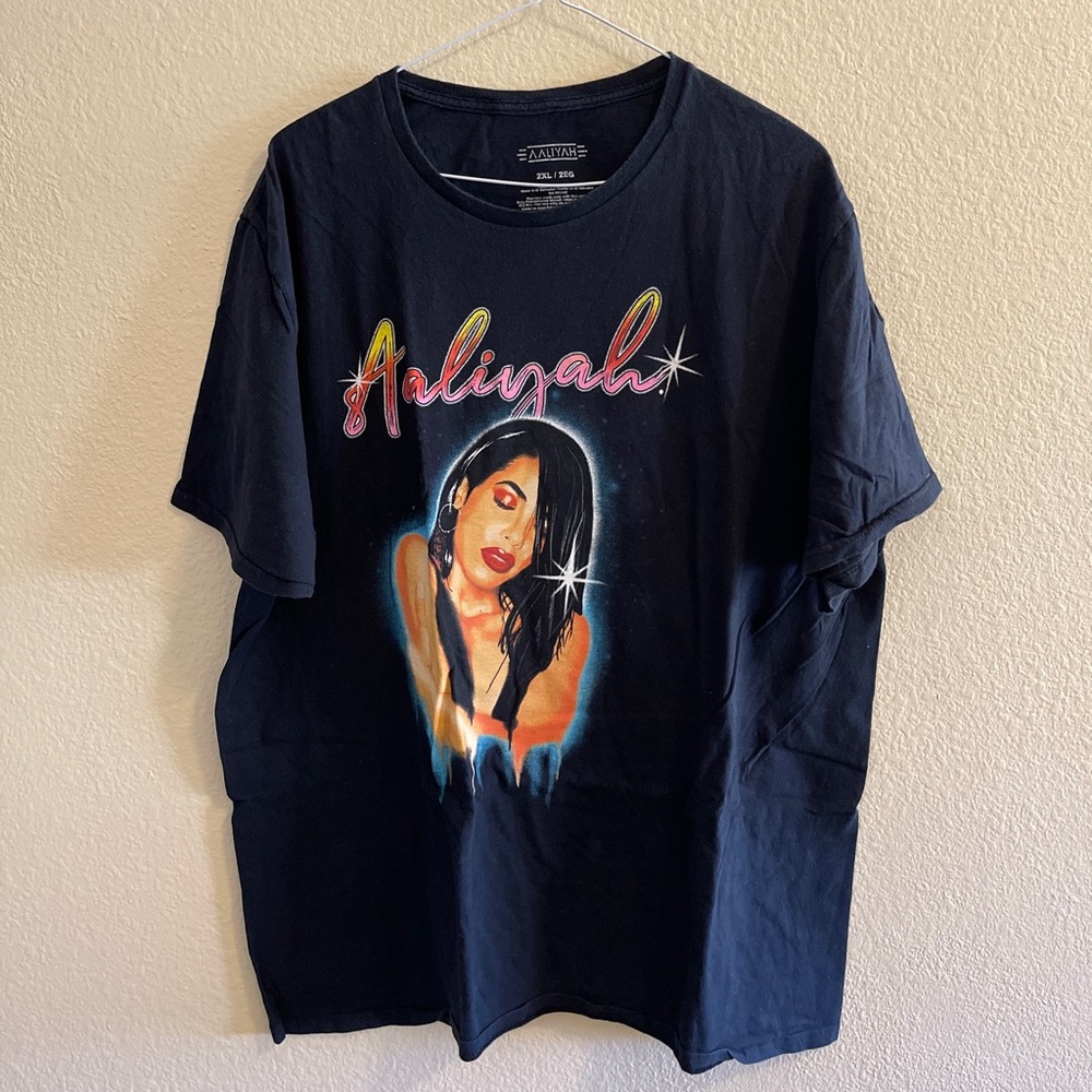 Aaliyah tee
